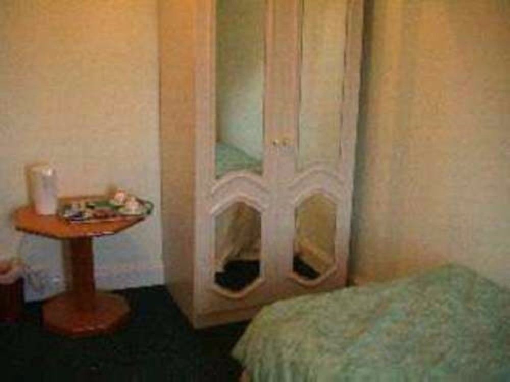 Capital Guest House EDI Kültér fotó